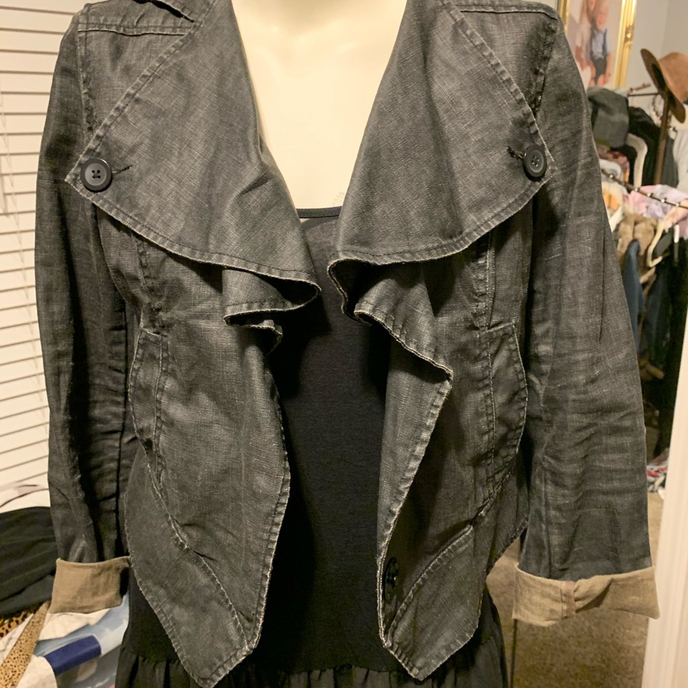 Vintage Cabi. Waxed linen Cropped jacket